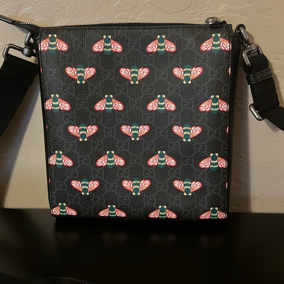 Gucci Crossover Bag - Picture 2 of 3
